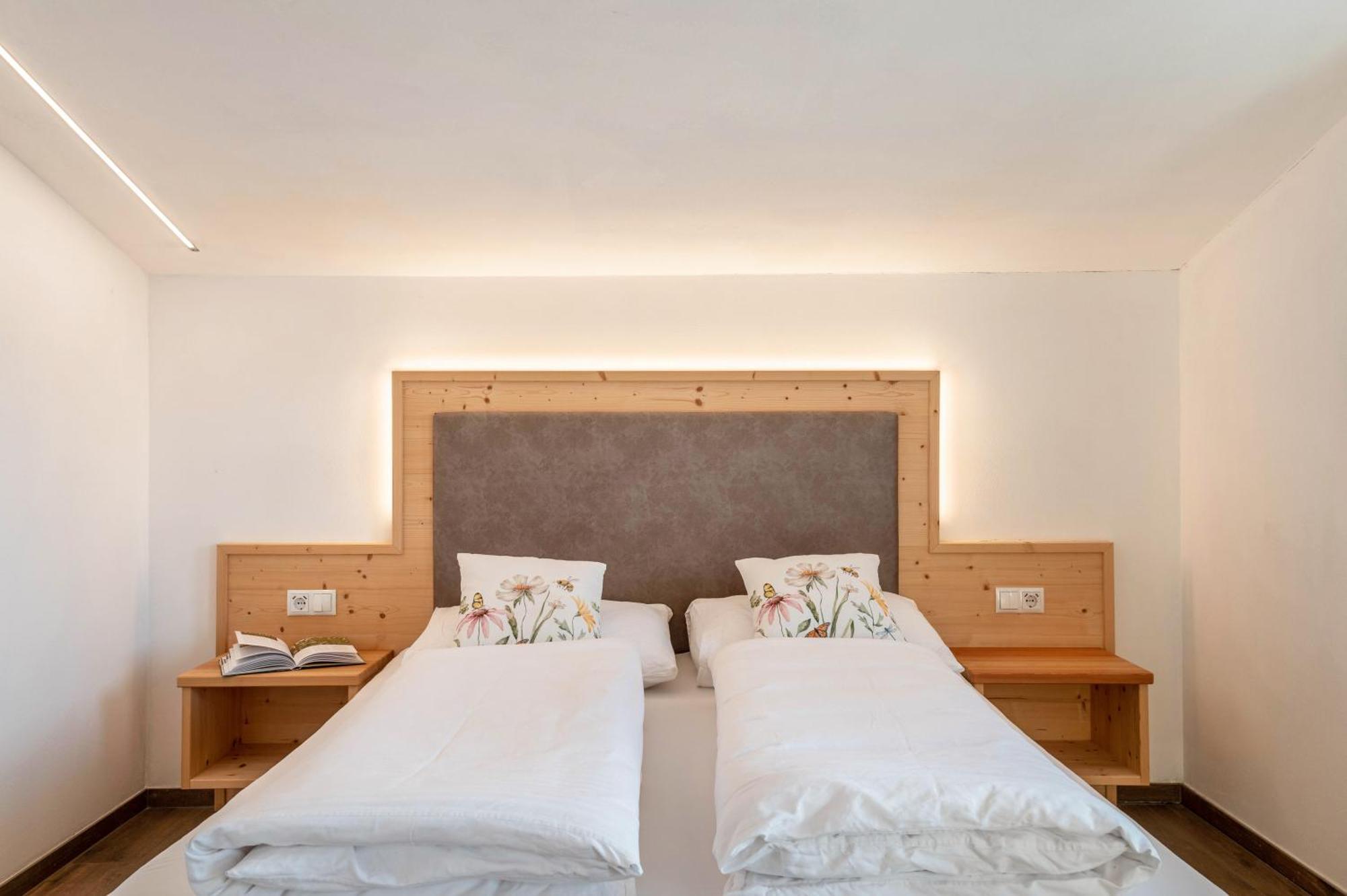 Reiterhof Apt Gaia San Genesio Atesino Esterno foto